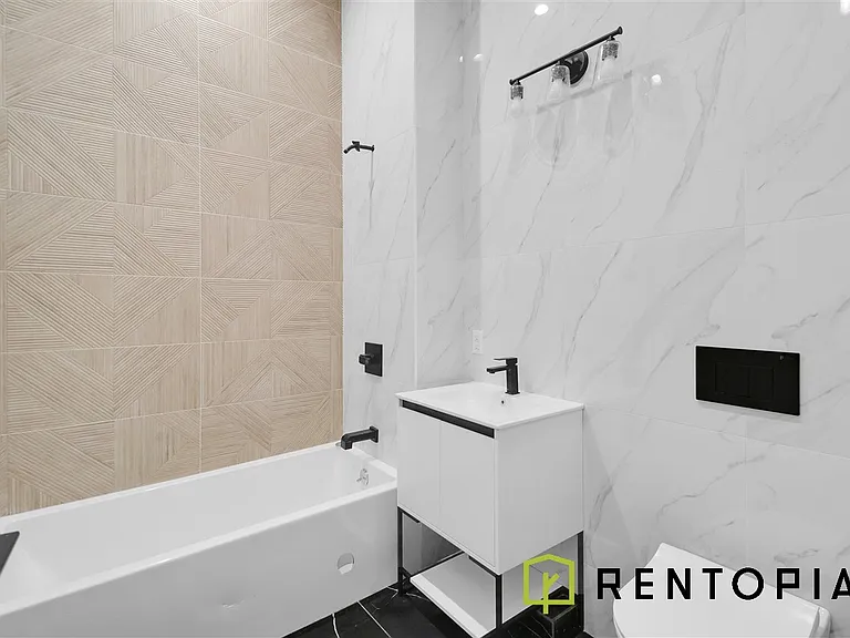 379 S 1st St #1B — Photo 5