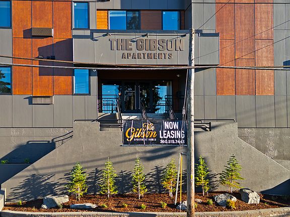 3rd image of 505 Union Ave SE #205