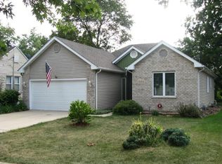 505 S Elmwood Dr, Aurora, IL 60506