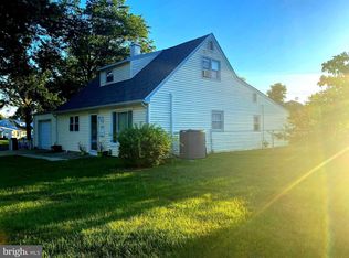 567 Elbridge Rd, Morrisville, PA 19067