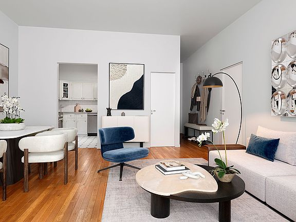 3rd image of 112 W 73rd St