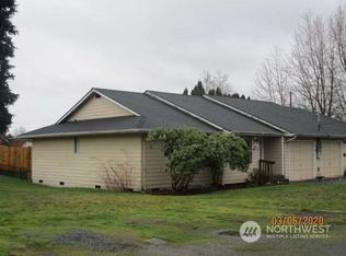 8215 47th Ave NE, Marysville, WA 98270