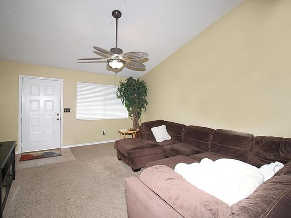 2nd image of 662 Casa Grande Dr