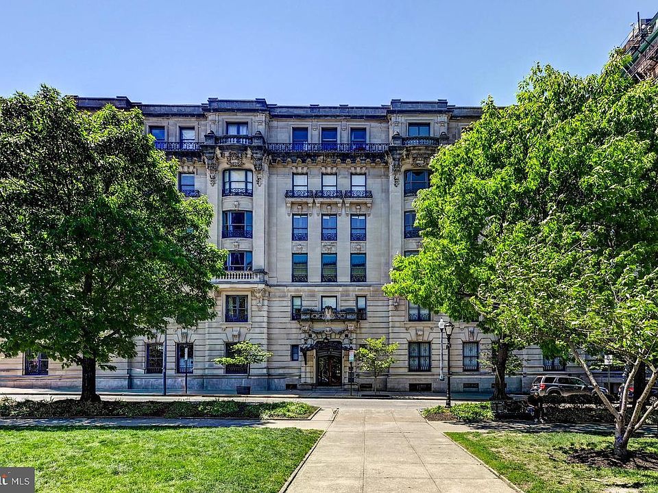 1st image of 700 Washington Pl APT 1B
