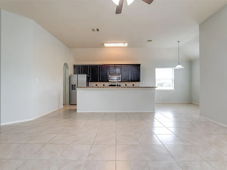 3931 Medici Ct — Photo 32