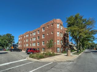 4 Thomas St APT 2, Oak Park, IL