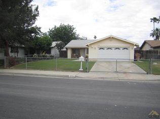 3704 Caldwell Dr, Bakersfield, CA 93309