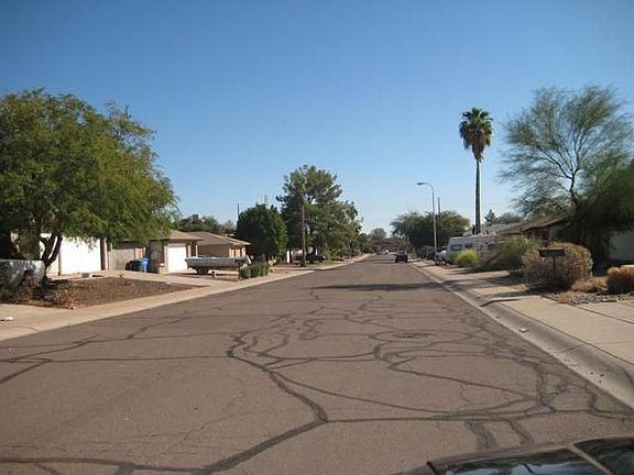 3rd image of 4842 E Olney Dr
