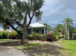 641 Yale St, Englewood, FL 34223