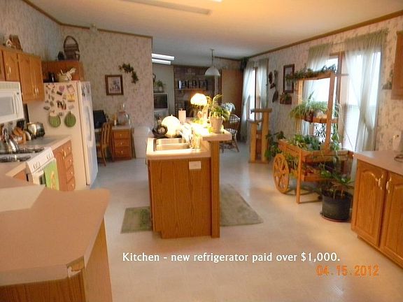 5th image of 1568 Montgomery Dr