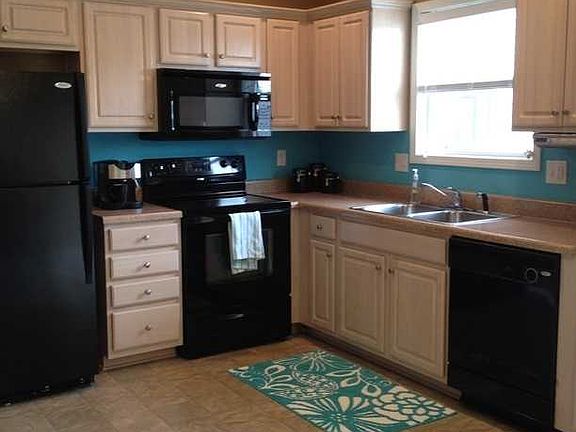 2nd image of 1643 SW Highland Dr #16-B