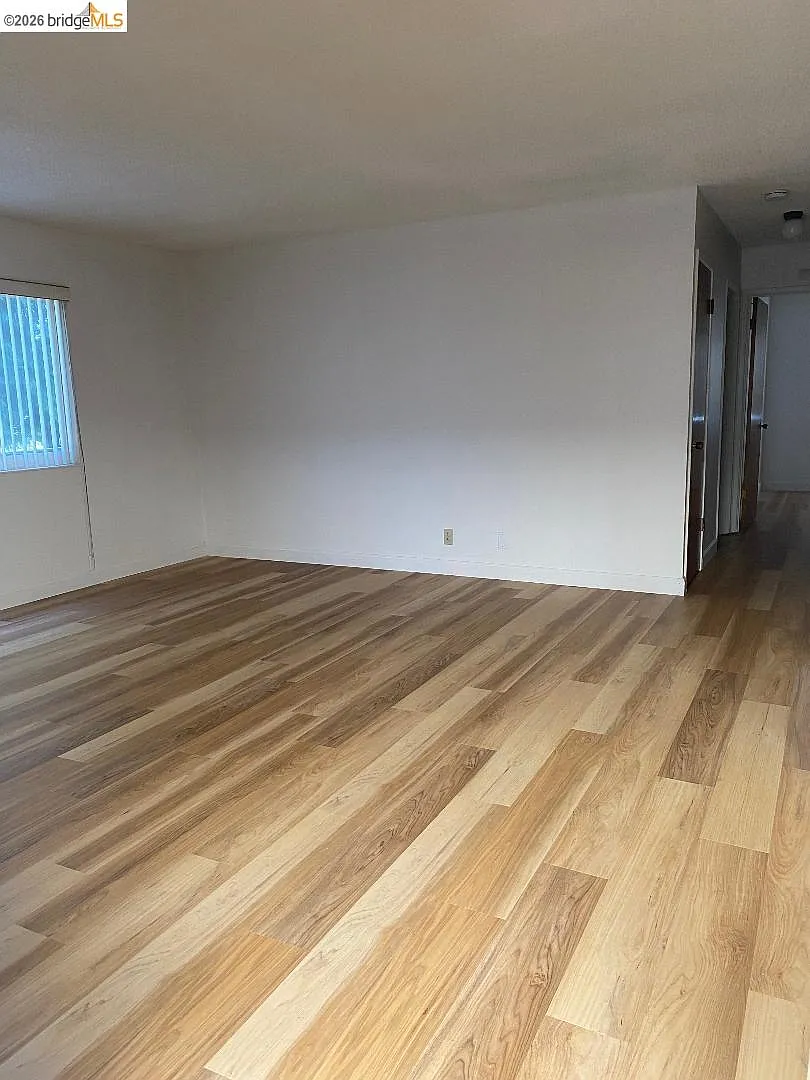 2 bed, 1.0 bath, 900 sqft, $2,800 — Photo 2