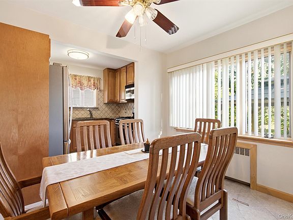 5th image of 2093 Bergen Street