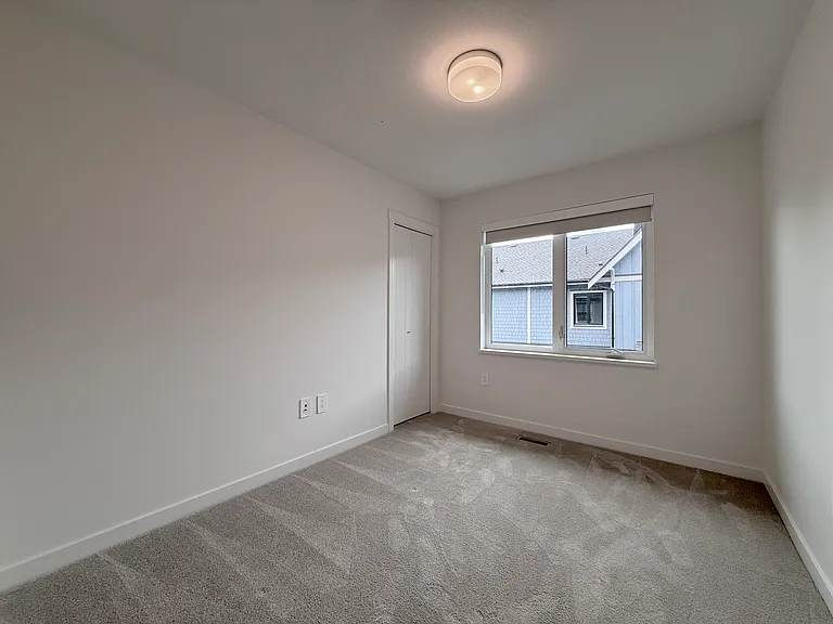 6951 204th St #X — Photo 12