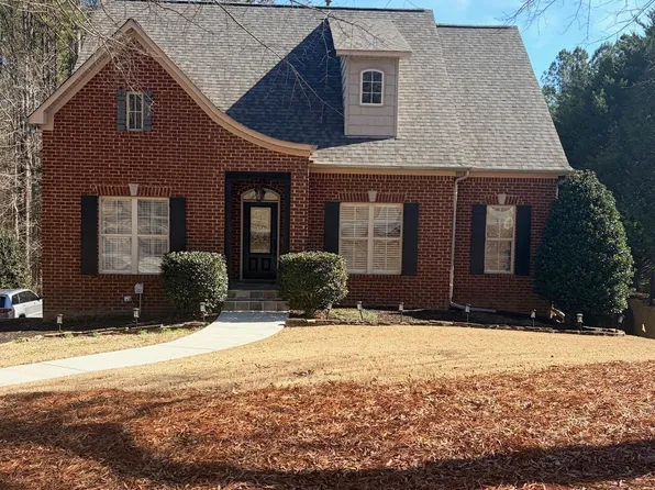 136 Lauchlin Ln, Pelham, AL 35124