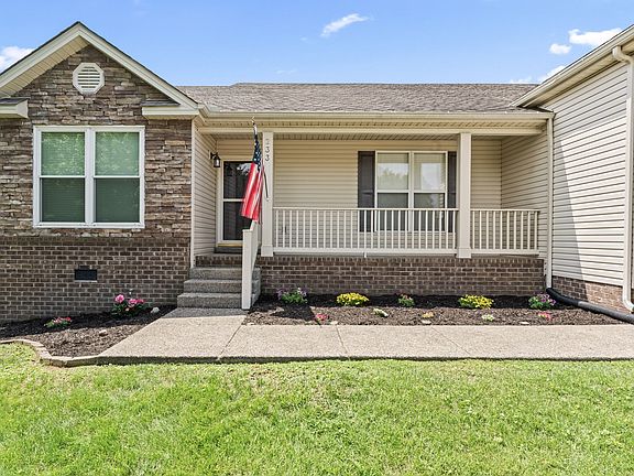 2nd image of 233 E Winterberry Trl