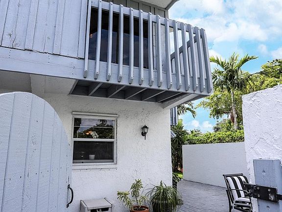 4th image of 2956 Florida Blvd