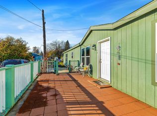563 Oak Ave, Ponderay, ID 83852