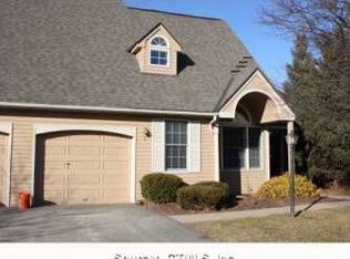 560 Halfway House Rd, Windsor Locks, CT 06096