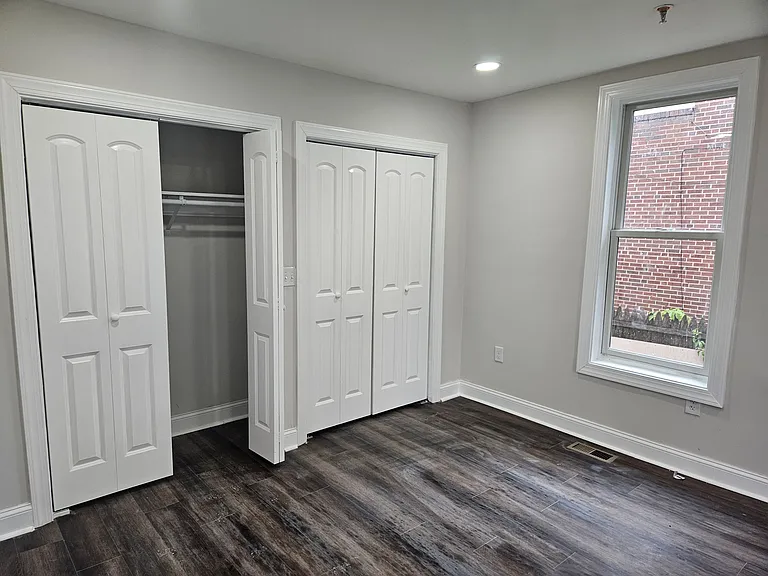 1015 S Beechfield Ave — Photo 9