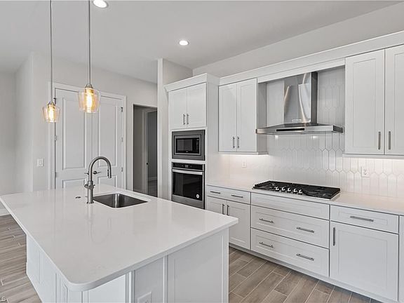 4th image of 8817 Saint Lucia Dr