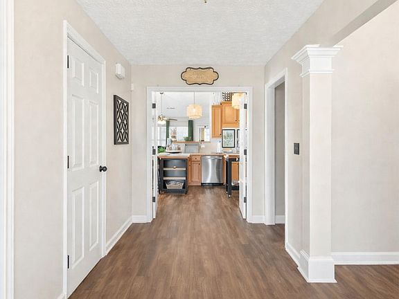 3rd image of 1207 Morgans Run