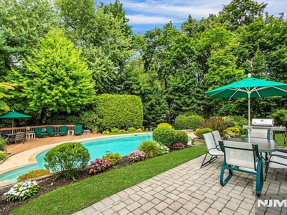 3rd image of 56 O Shaughnessy Lane