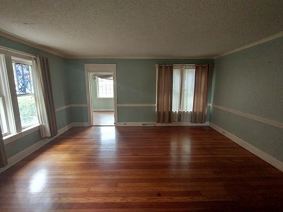 5th image of 57 E Brandt Blvd