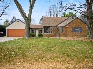 8167 N 37th St, Brown Deer, WI 53209