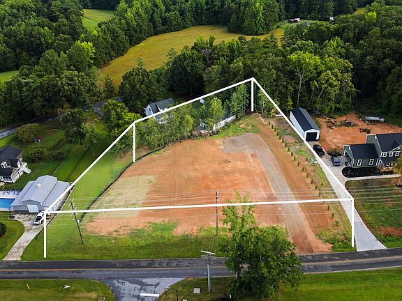 2nd image of 319 Bethany Church Rd