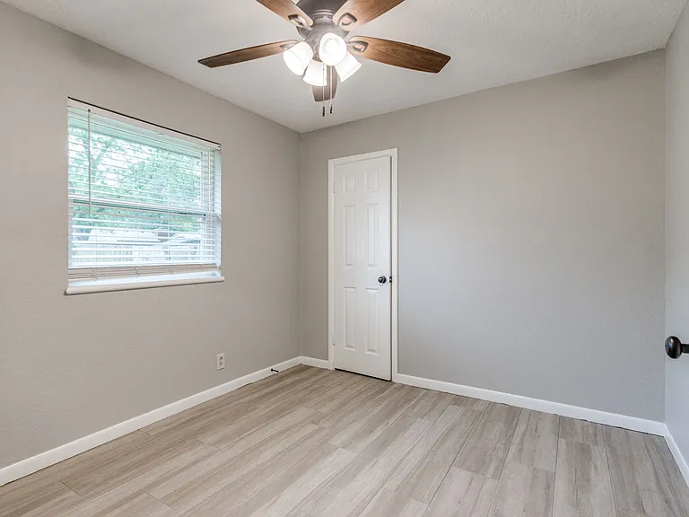 1612 Cherry Stone St — Photo 14