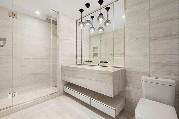 Rented by Douglas Elliman | media 24