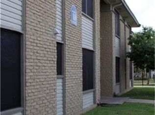 615 F St, San Antonio, TX 78220