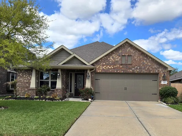 3050 Arbor Ranch Ct, Dickinson, TX 77539