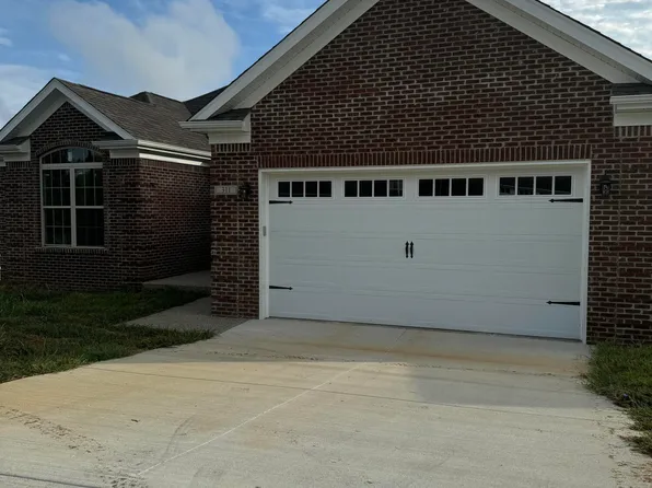 311 Turner Ct, Vine Grove, KY 40175