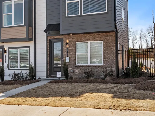 5644 Kingspan Dr, Charlotte, NC 28217