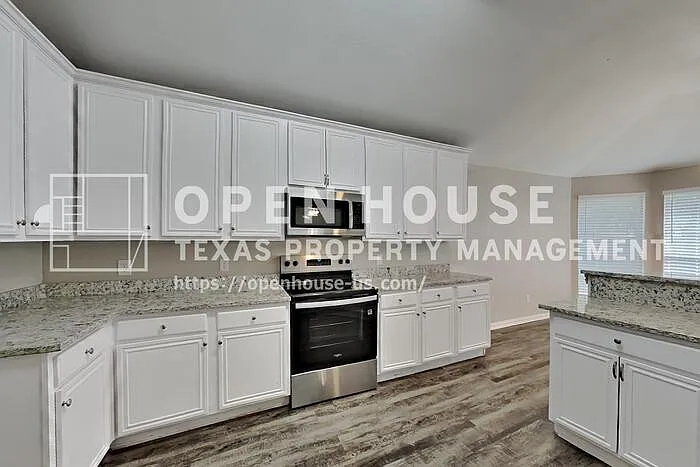 408 Jeffdale Dr — Photo 6
