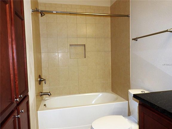 5th image of 13885 Benavente Ave