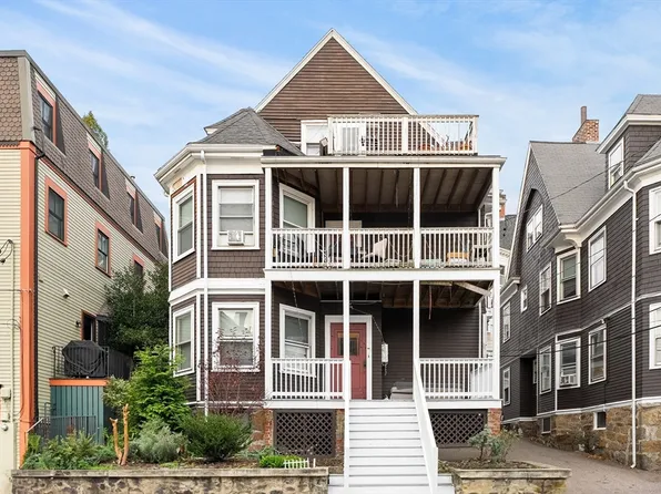 23 Burr St, Jamaica Plain, MA 02130