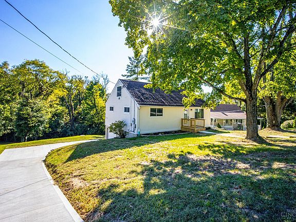 3rd image of 6435 Louese Ln