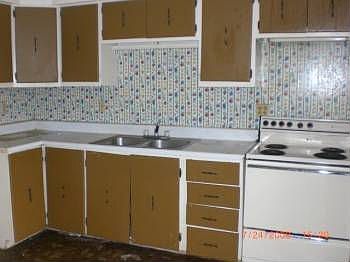 4th image of 4918 Salmon Dr
