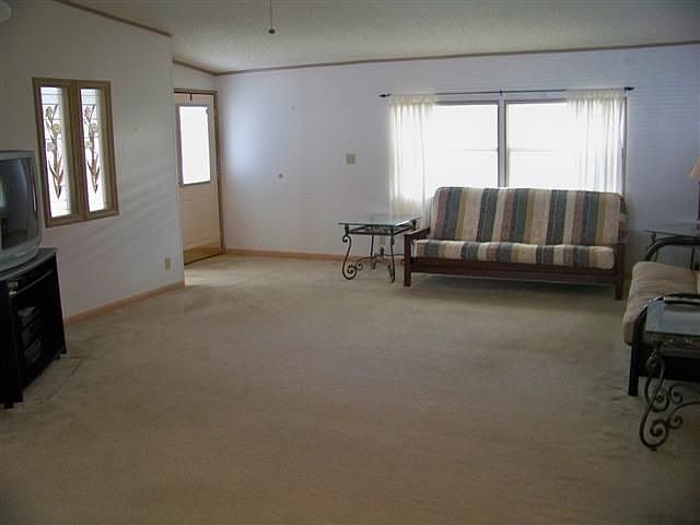 2nd image of 593 Arrow Ln