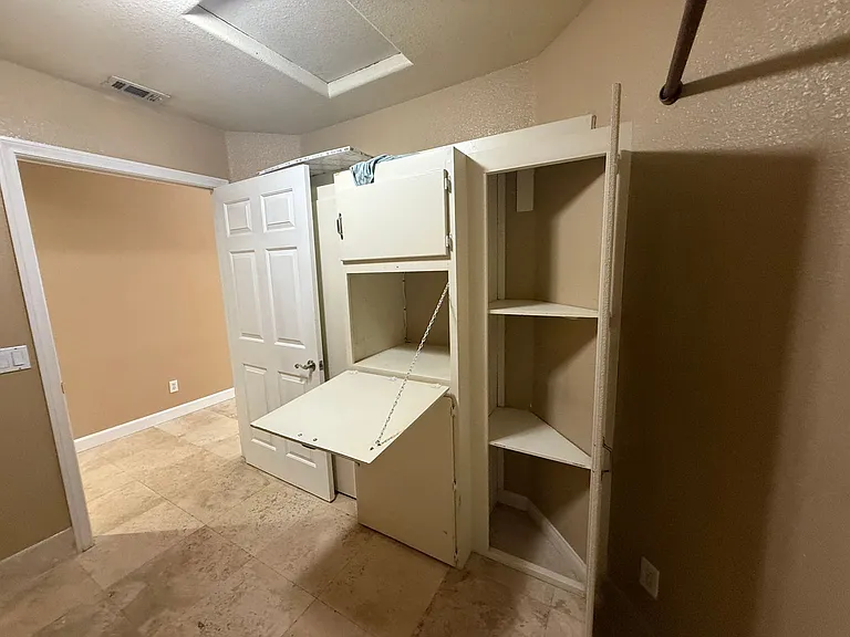 13425 Spring Valley Pkwy — Photo 18