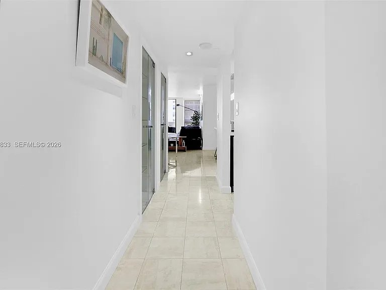5757 Collins Ave #1003 — Photo 35