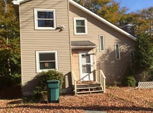 9153 Brandywine Dr, Tobyhanna, PA 18466