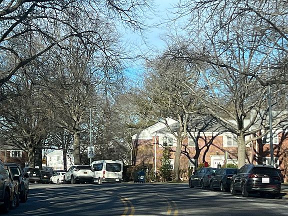 4th image of 15-70 212th St Unit 256