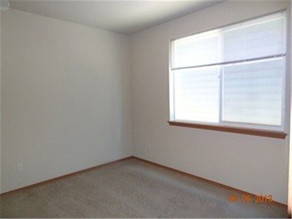 3rd image of 1009 E 71st Street Ct