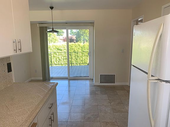 2nd image of 211 Saxon Ave APT C