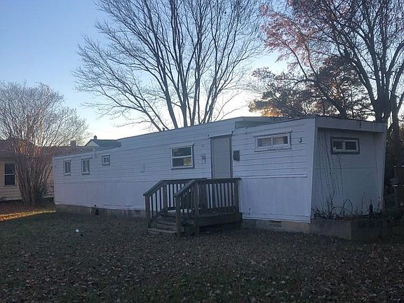 2nd image of 208 Bryan St
