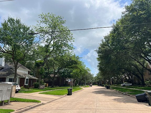 5th image of 7210 Quiet Glen Dr